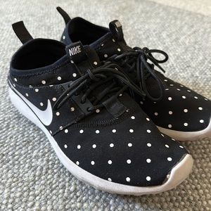 Nike Polka Dot Runners Women’s 7